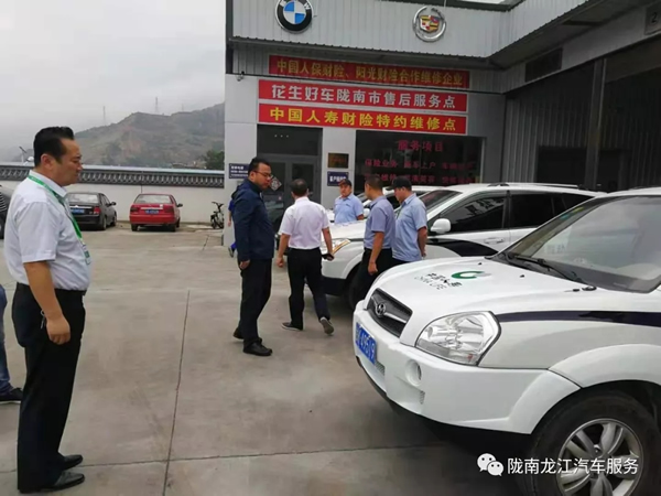 金錘鈑金，銀槍噴漆！龍江汽修值得信賴！