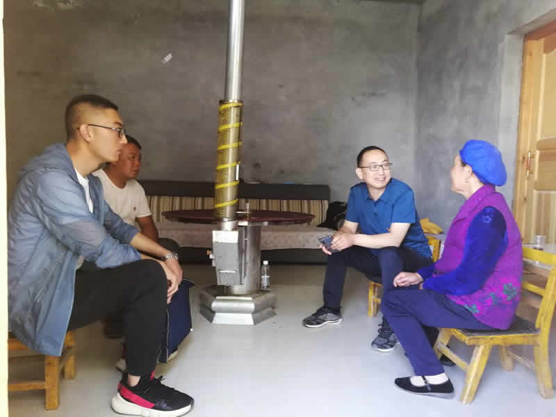 “感黨恩、憶黨史”，--市龍江城鄉(xiāng)發(fā)展集團公司開展慶祝建黨99周年主題黨日活動